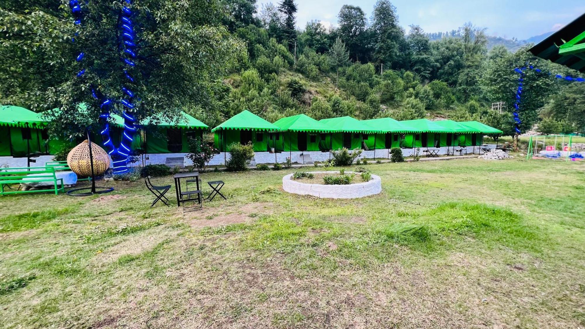 Himalayan Riverside Swiss Cottage Tents, Manali Kültér fotó