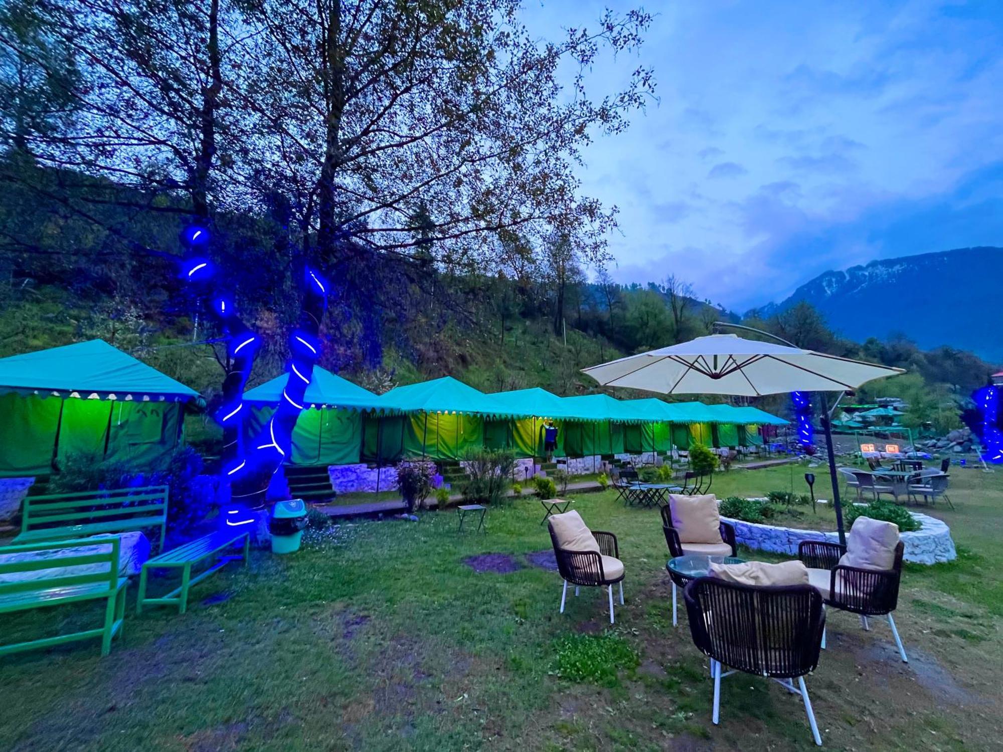 Himalayan Riverside Swiss Cottage Tents, Manali Kültér fotó