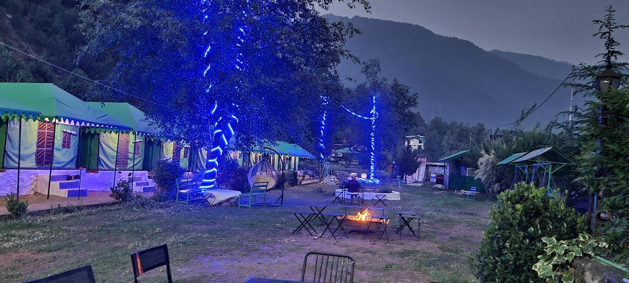 Himalayan Riverside Swiss Cottage Tents, Manali Kültér fotó
